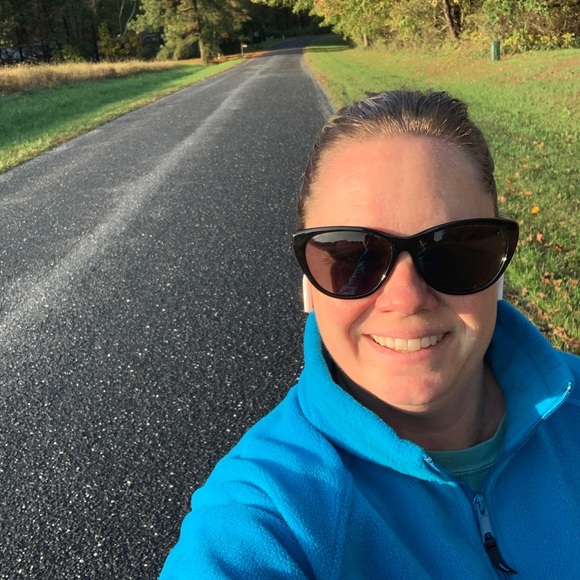 Meet your Posher, Elizabeth - Picture 1 of 1